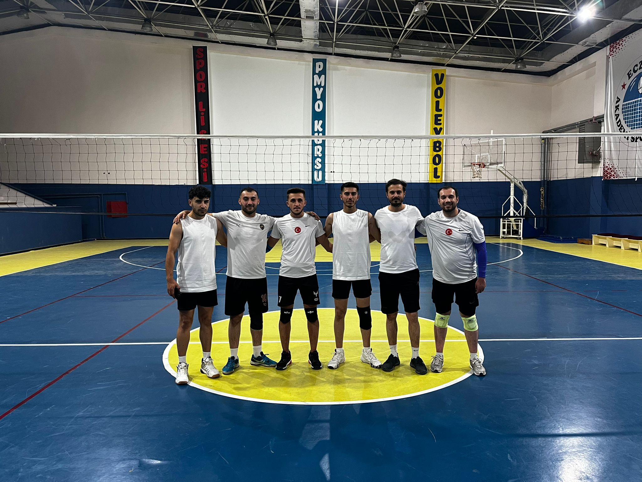 Karşılaşma Fotoğrafı 1